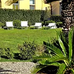 Apartment La - Convenient For Sardinia And Corsica - 4 Beds - Private Parking Included With Livorno
