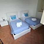 Apartment La - Convenient For Sardinia And Corsica - 4 Beds - Private Parking Included With *