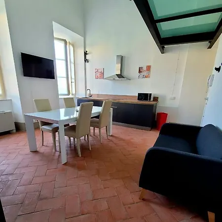 La - Convenient For Sardinia And Corsica - 4 Beds - Private Parking Included With * Livorno
