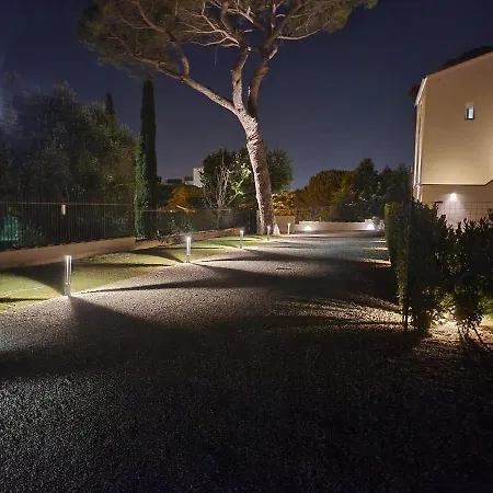 La - Convenient For Sardinia And Corsica - 4 Beds - Private Parking Included With Apartmán *