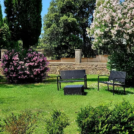 La - Convenient For Sardinia And Corsica - 4 Beds - Private Parking Included With Apartamento
